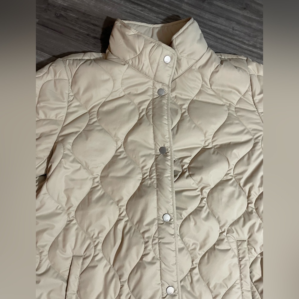 🔵Women’s large winter jacket 32 heat cream color - Picture 2 of 2